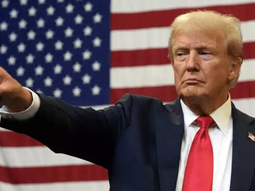 Trump uvalí od novembra 100% clá na výrobky z Číny