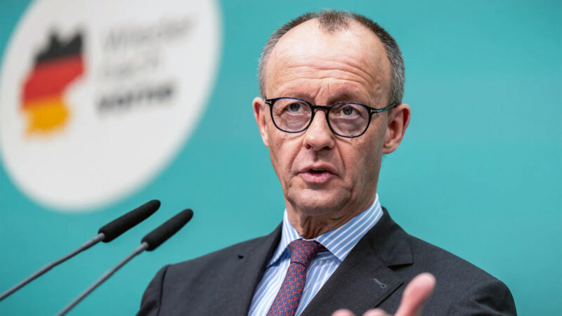 Kritika voči kancelárovi Merzovi