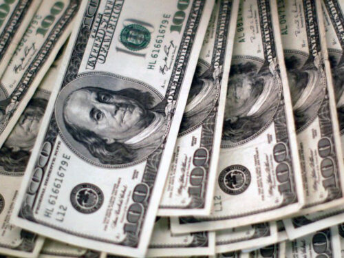 Trump chce vyplatiť Američanom dividendy z ciel