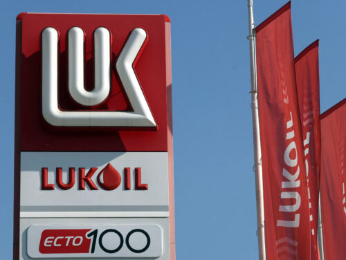 Ruský Lukoil hľadá kupcov