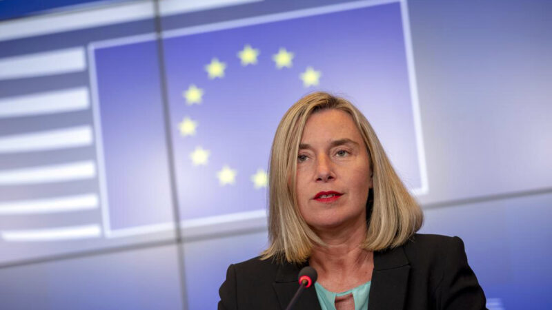 Zadržali bývalú šéfku diplomacie EÚ Mogheriniovú