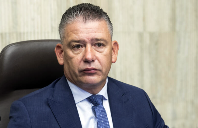 Polícia SR a prokuratúra EÚ vyšetrujú rezort bývalého ministra Mikulca