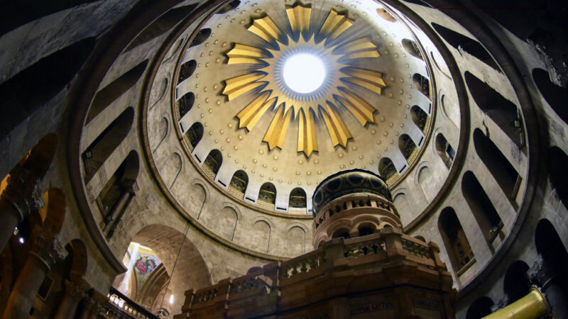 Polícia Izraela zabránila kardinálovi odslúžiť omšu