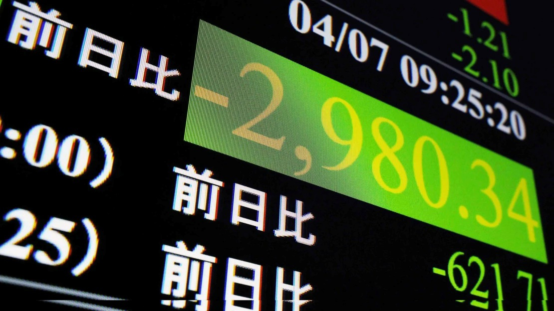 Japonská burza prudko klesla