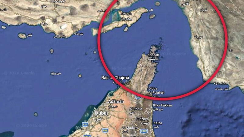 Začala sa blokáda Hormuzského prielivu