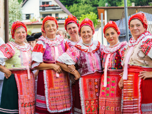 V Bystrej návštevníci spoznajú kroje Horehronia