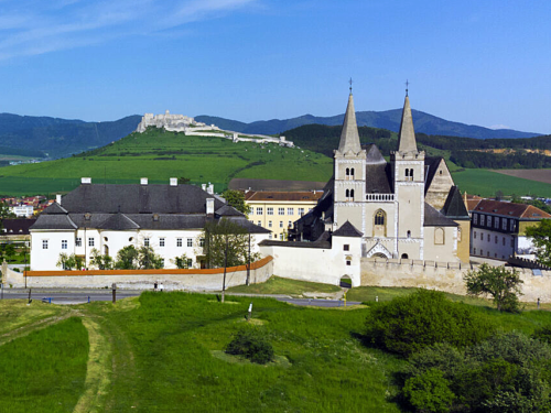 Na Spiši v diecéze pôsobí 42 farských charít