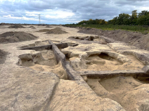 Vystavujú výsledky archeologického prieskumu pri Šuranoch