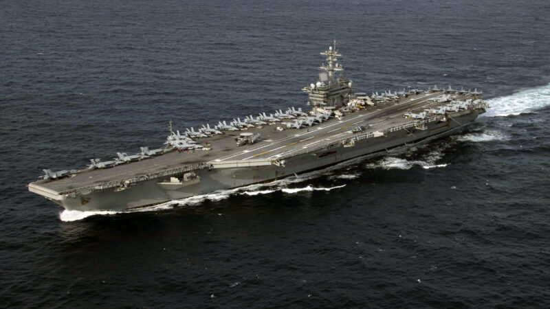 Návšteva na lodi USS Abraham Lincoln