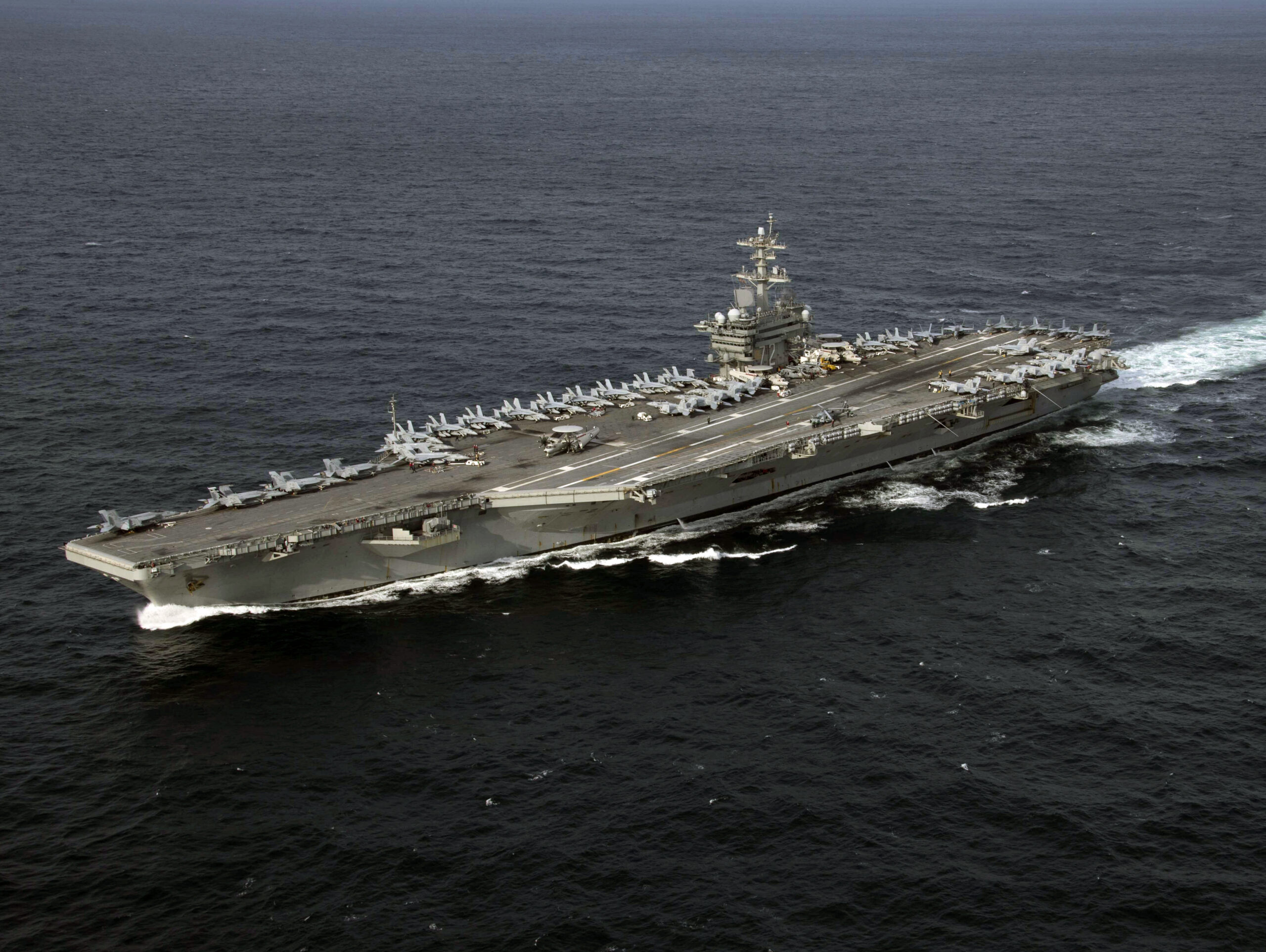 Návšteva na lodi USS Abraham Lincoln