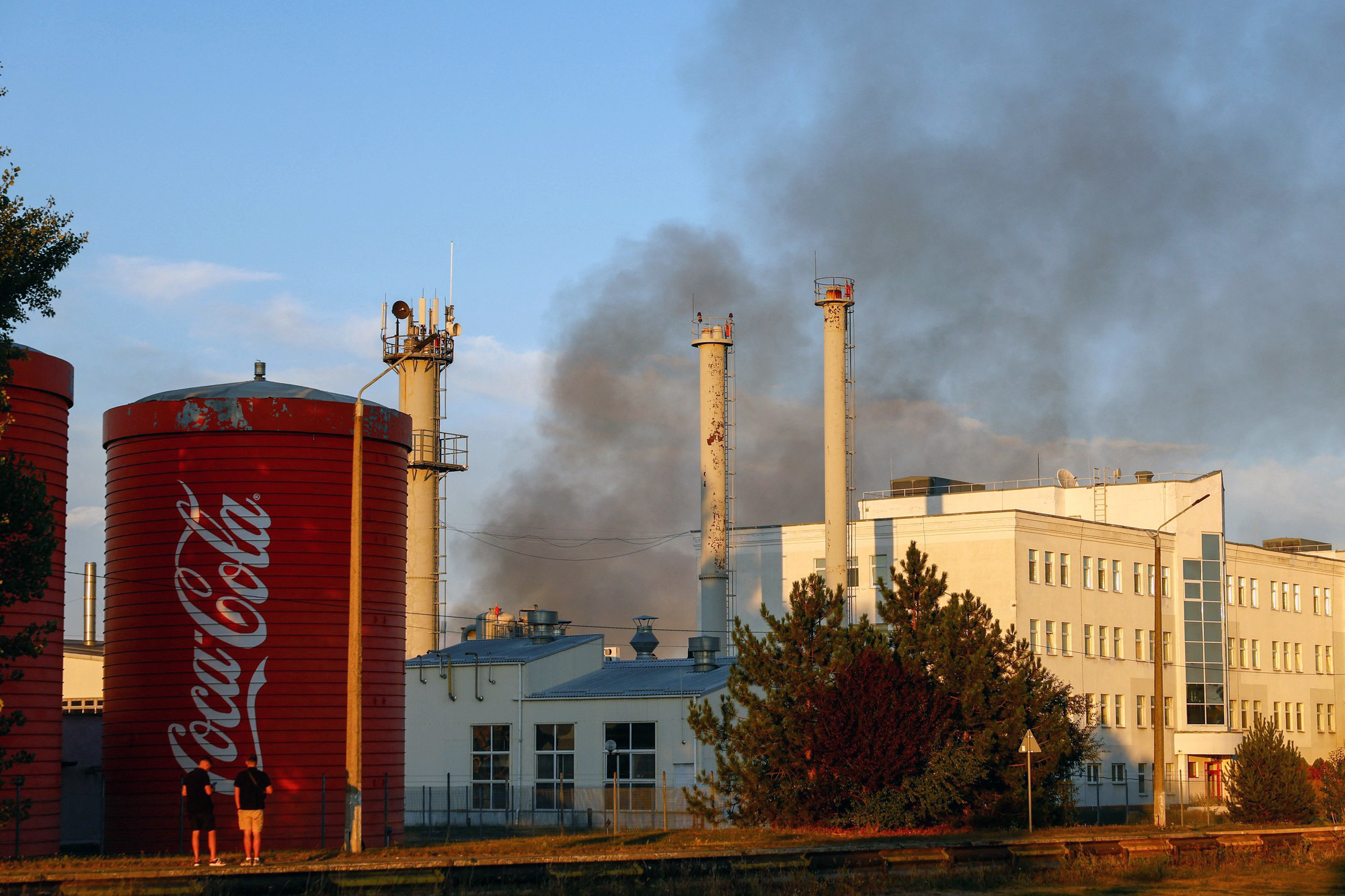 Pri Kyjeve bol zasiahnutý závod Coca – Cola