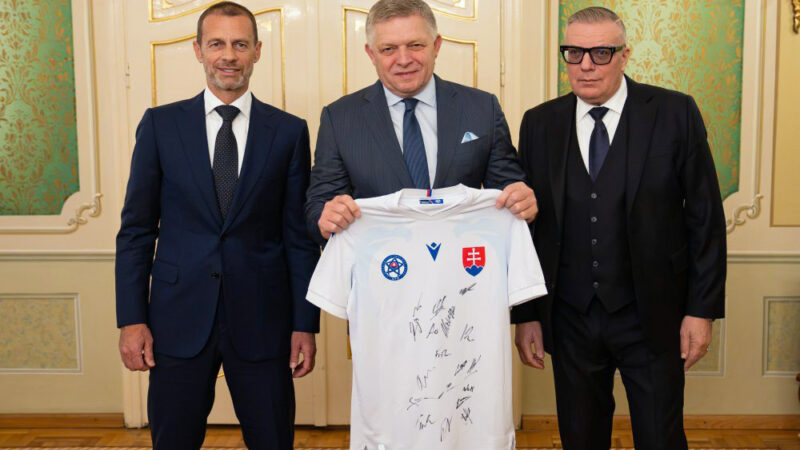 Premiér Fico prijal delegáciu UEFA
