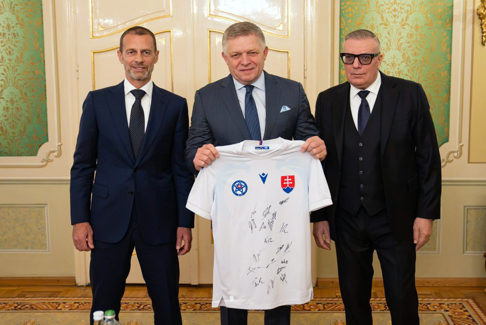 Premiér Fico prijal delegáciu UEFA